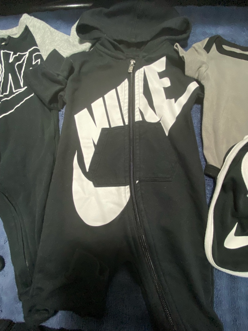 Nike Black and Gray Baby Zip Romper Onesie Bib 4-Piece Bundle 6Months - Picture 5 of 8